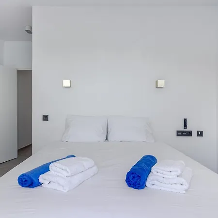 Holiday home Flatguest Playitas *